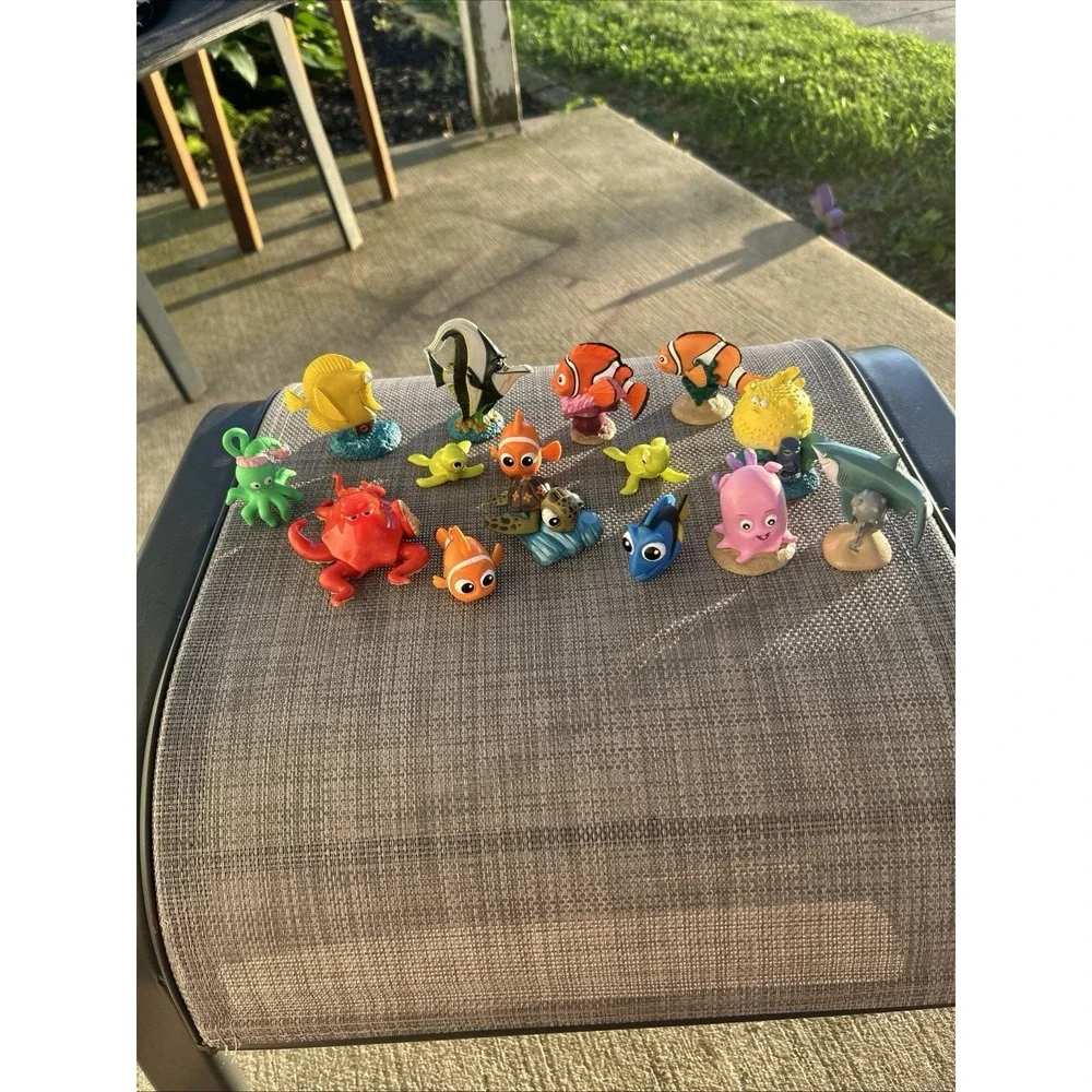 Disney Store Finding Nemo Figures Set (15) 2-3